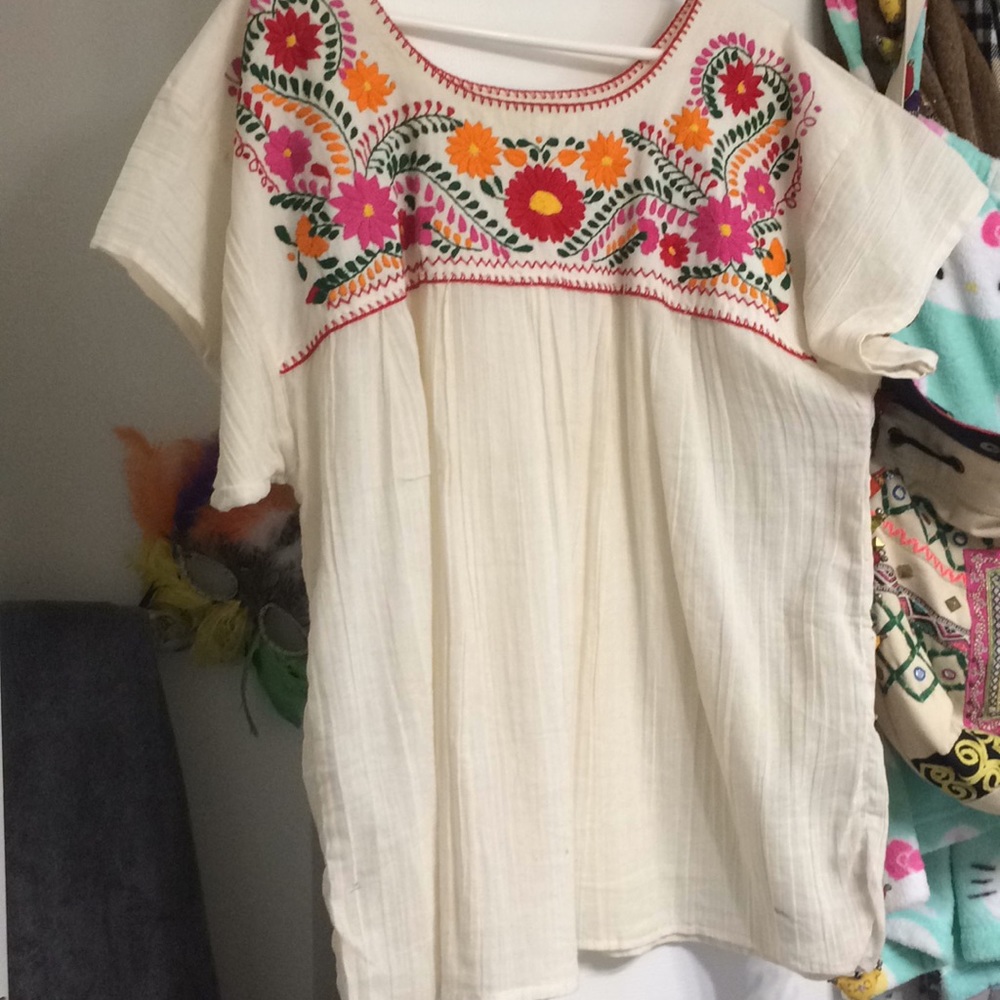 Flower embroidered blouse